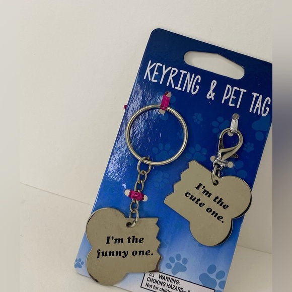 Keyring & pet tag I’m the funny one/ I’m the cute one - Picture 4 of 6